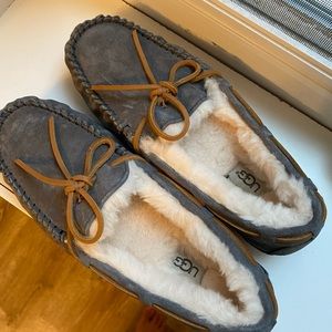 UGG Dakota Slipper